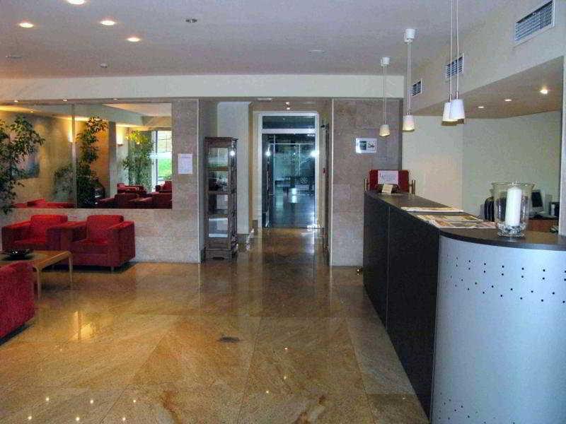 Hotel Longoria Avenida El Berron Esterno foto