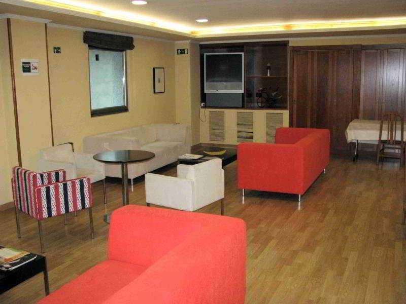 Hotel Longoria Avenida El Berron Esterno foto